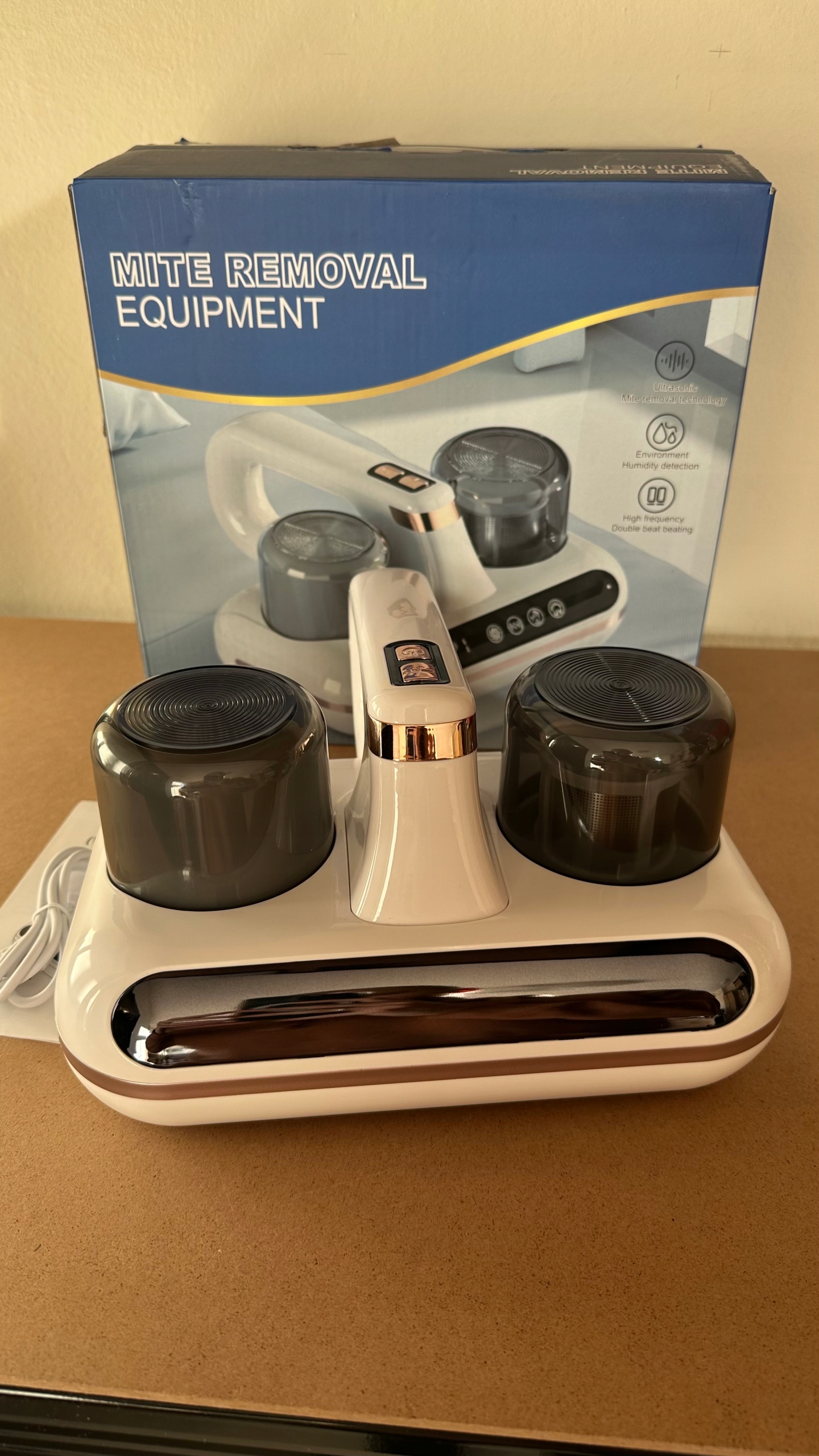 ANTYBAKTERYJNY ODKURZACZ RĘCZNY UV 10Kpa DO MATERACY I ROZTOCZY - obrazek 9