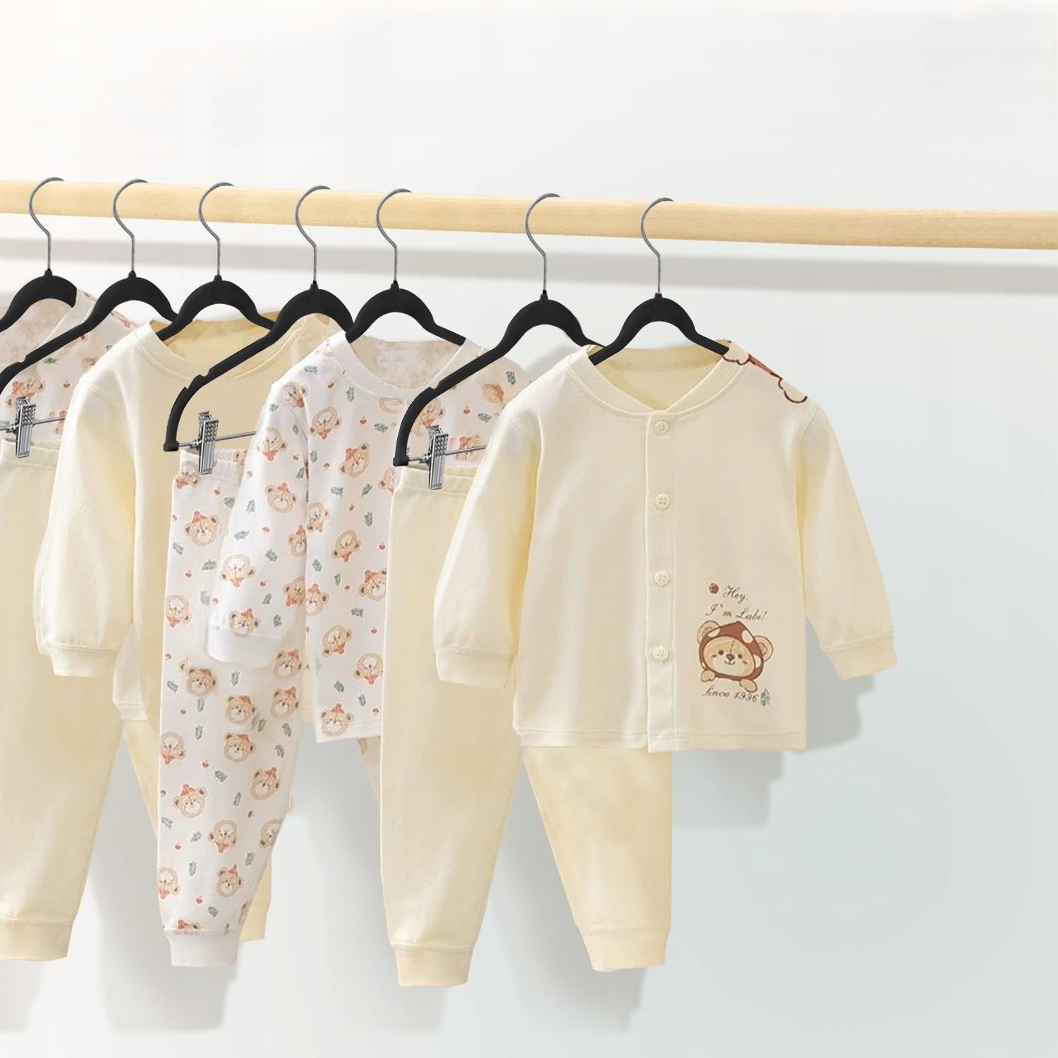 Wieszaki na Ubrania dla Dzieci z Klipsami 24 szt. Czarne 30 cm - obrazek 3