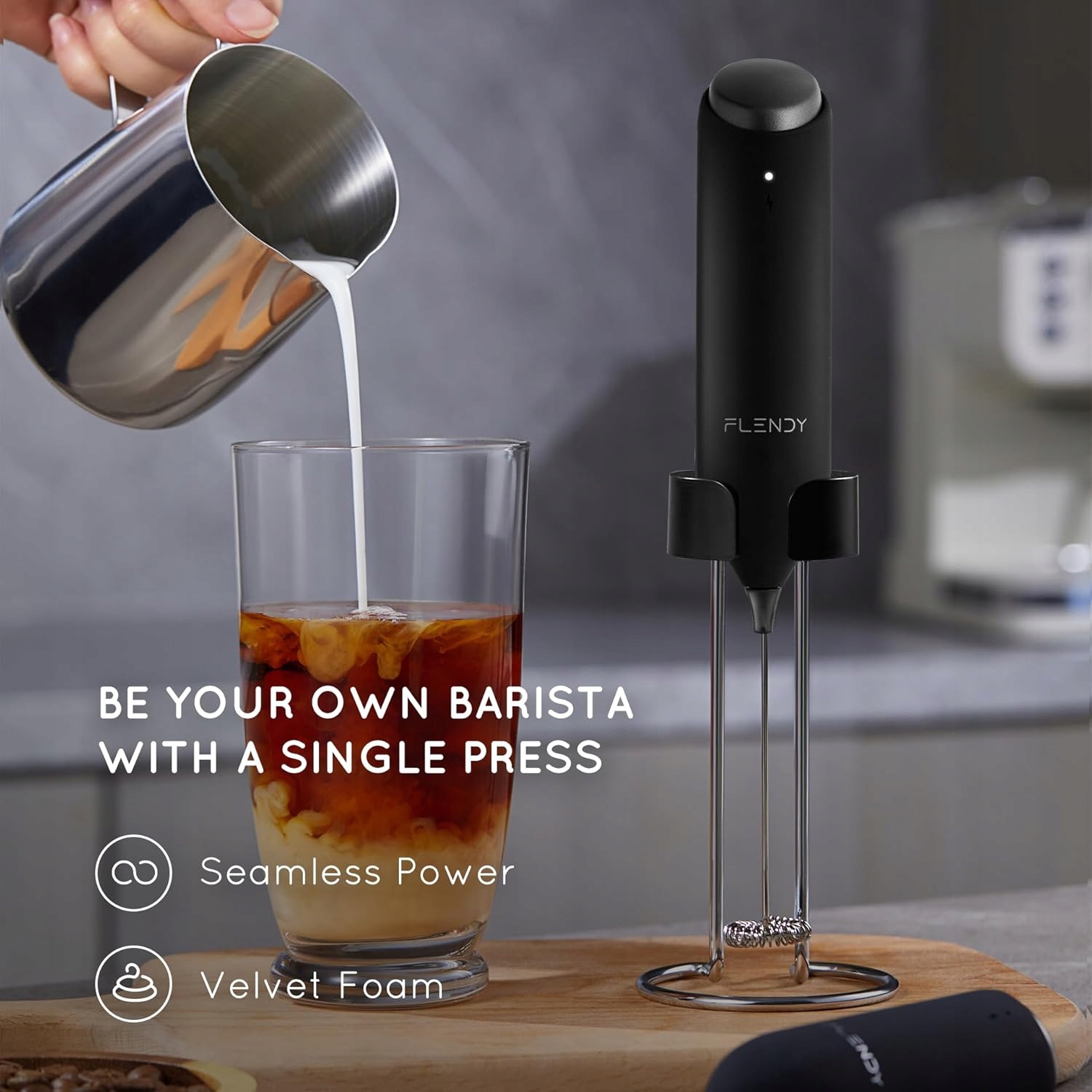 SPIENIACZ DO MLEKA ELEKTRYCZNY ŁADOWALNY USB-C FLENDY CZARNY - obrazek 3