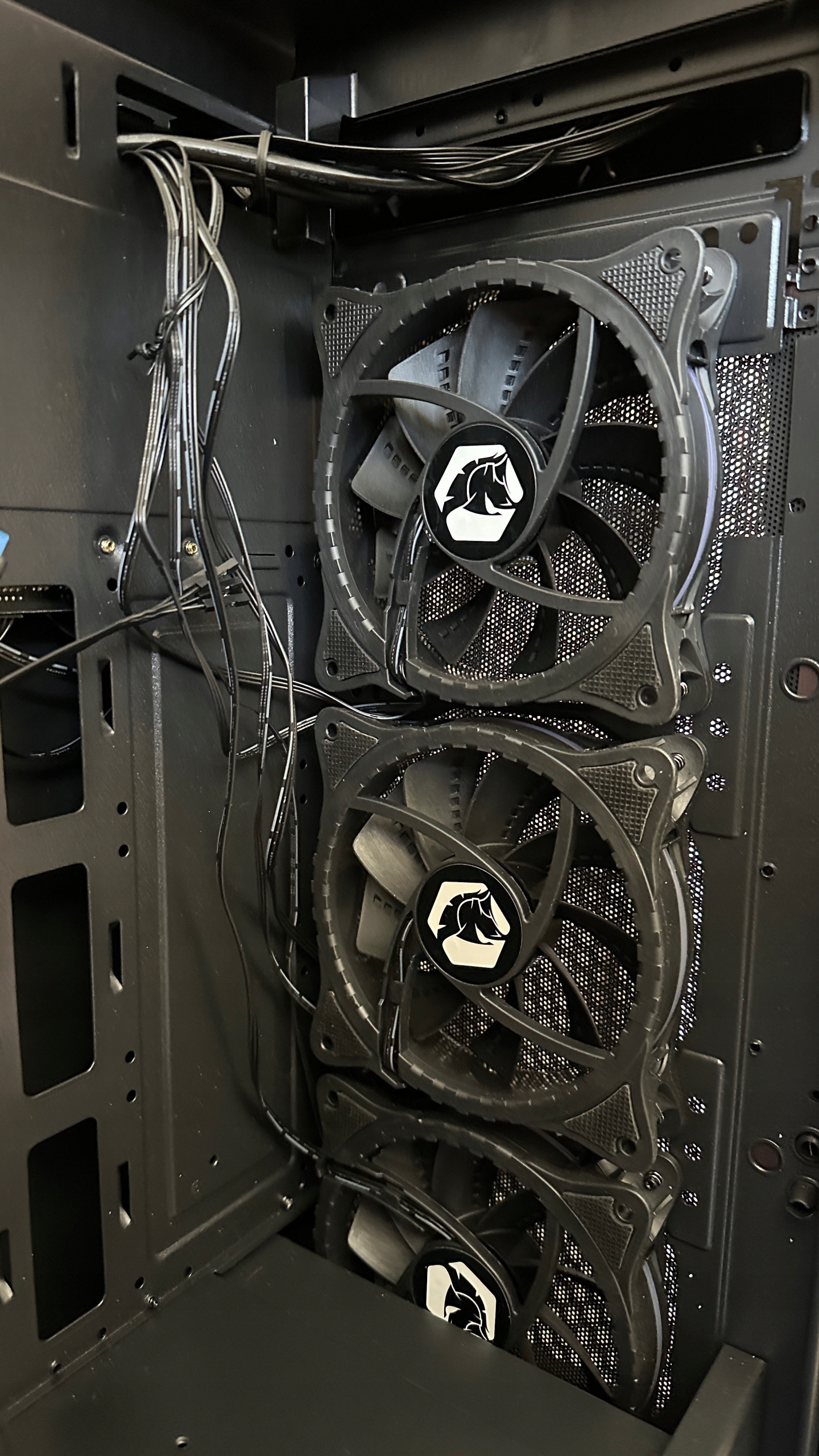 Obudowa PC EMPIRE GAMING Darkwitcher ARGB ATX czarna - obrazek 10
